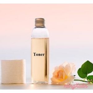 Nước hoa hồng là gì ? Tầm quan trọng của Toner đối với làn da ? Cách xác định Toner phù hợp với mỗi loại da