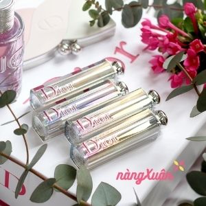 Review so sánh DIOR Addict Lipstick và son dưỡng DIOR Addict Stellar Shine có gì khác biệt