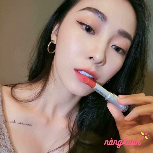 Top 5 thỏi son SHU UEMURA vỏ trắng được yêu thích nhất