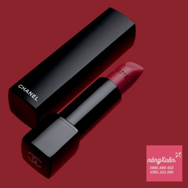 Son Chanel 130 Rouge Obscur