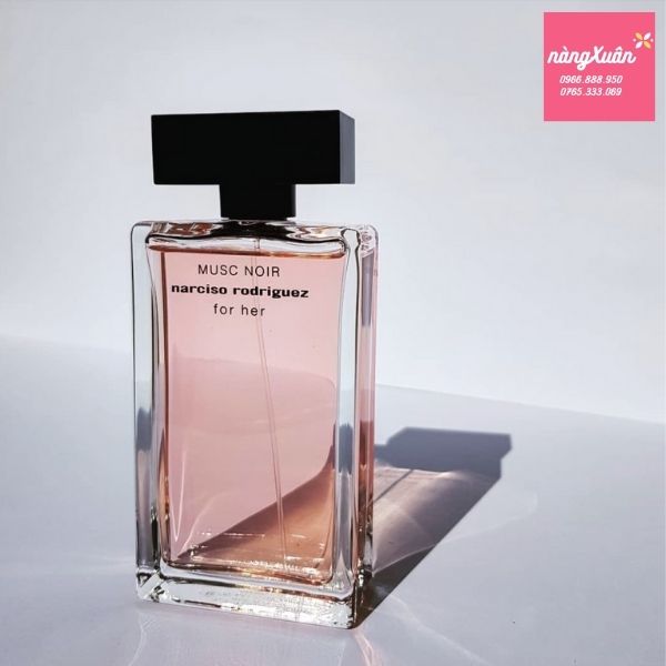 Narciso Parfum - hương thơm lôi cuốn sang trọng