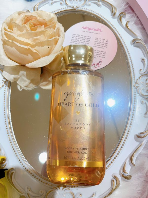 Sữa Tắm GINGHAM HEART OF GOLD - Bath And Body Works 295mL