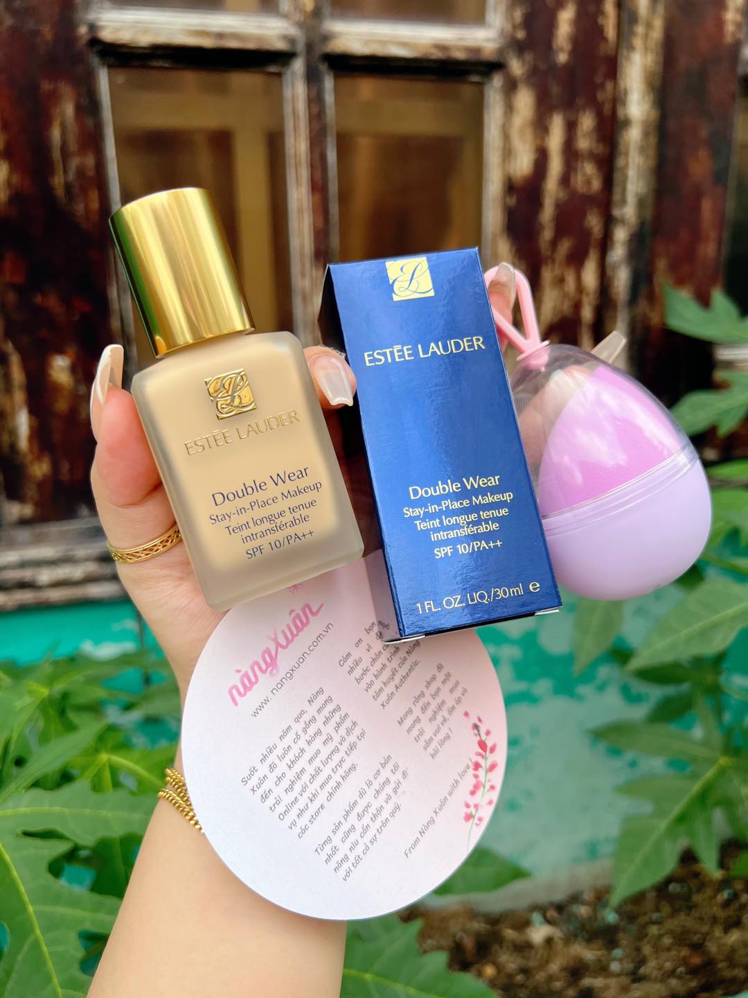 Kem nền ESTEE LAUDER